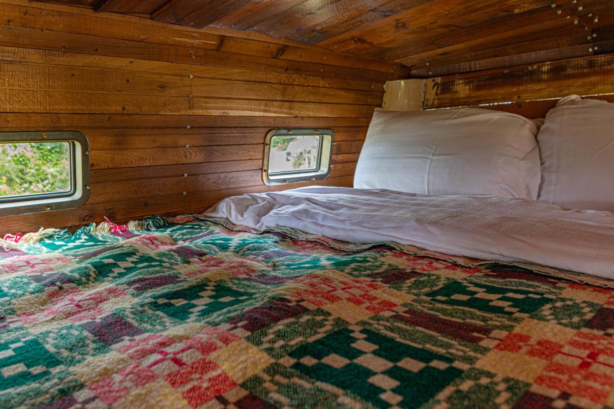 Dennis Hotel Goodwick Екстериор снимка